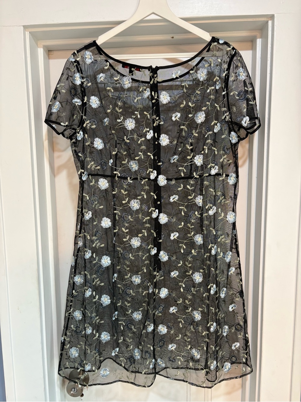 NWOT dELiA*s by Dolls Kill Floral Embroidered Mesh Mini Dress Black/Blue Sz XXL - Picture 4 of 7